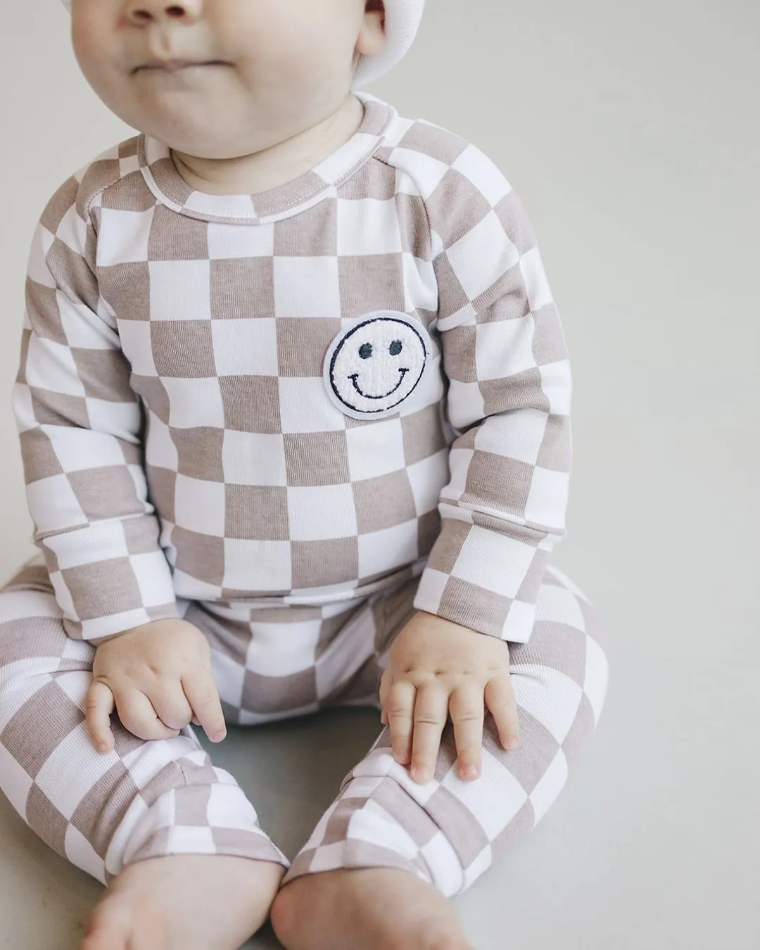 Checkered Smiley Lounge Set | Latte