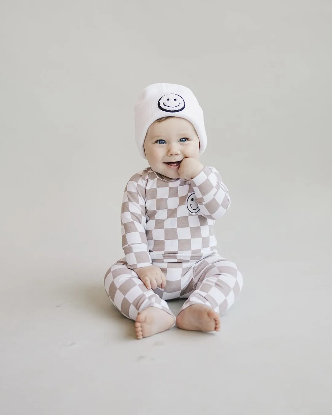 Checkered Smiley Lounge Set | Latte