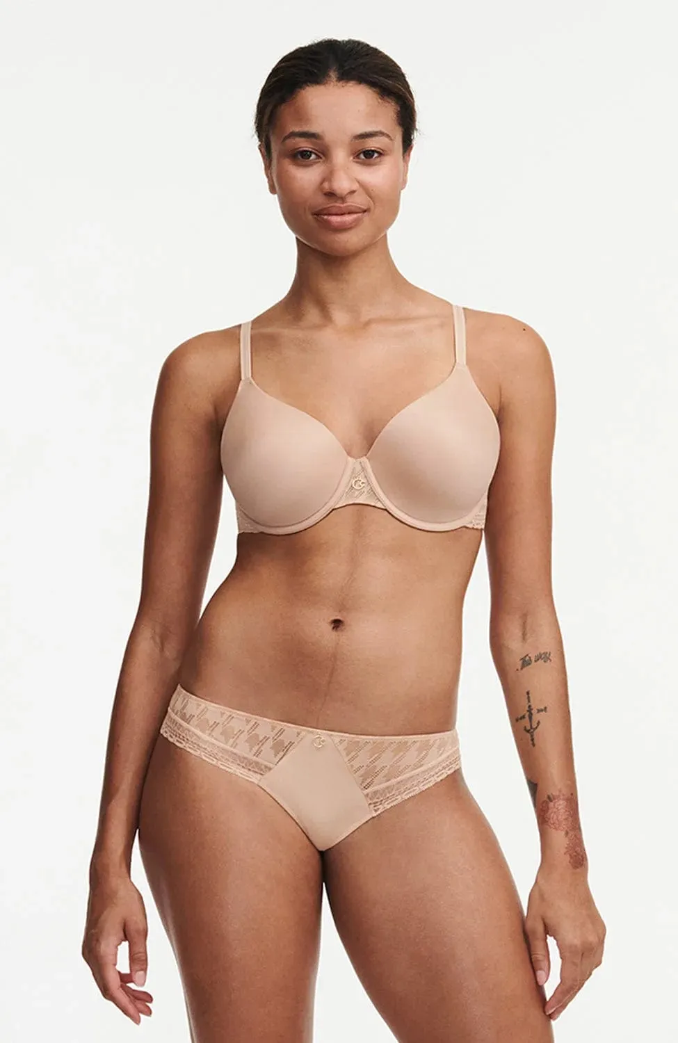 Impression Covering T-Shirt Bra Set