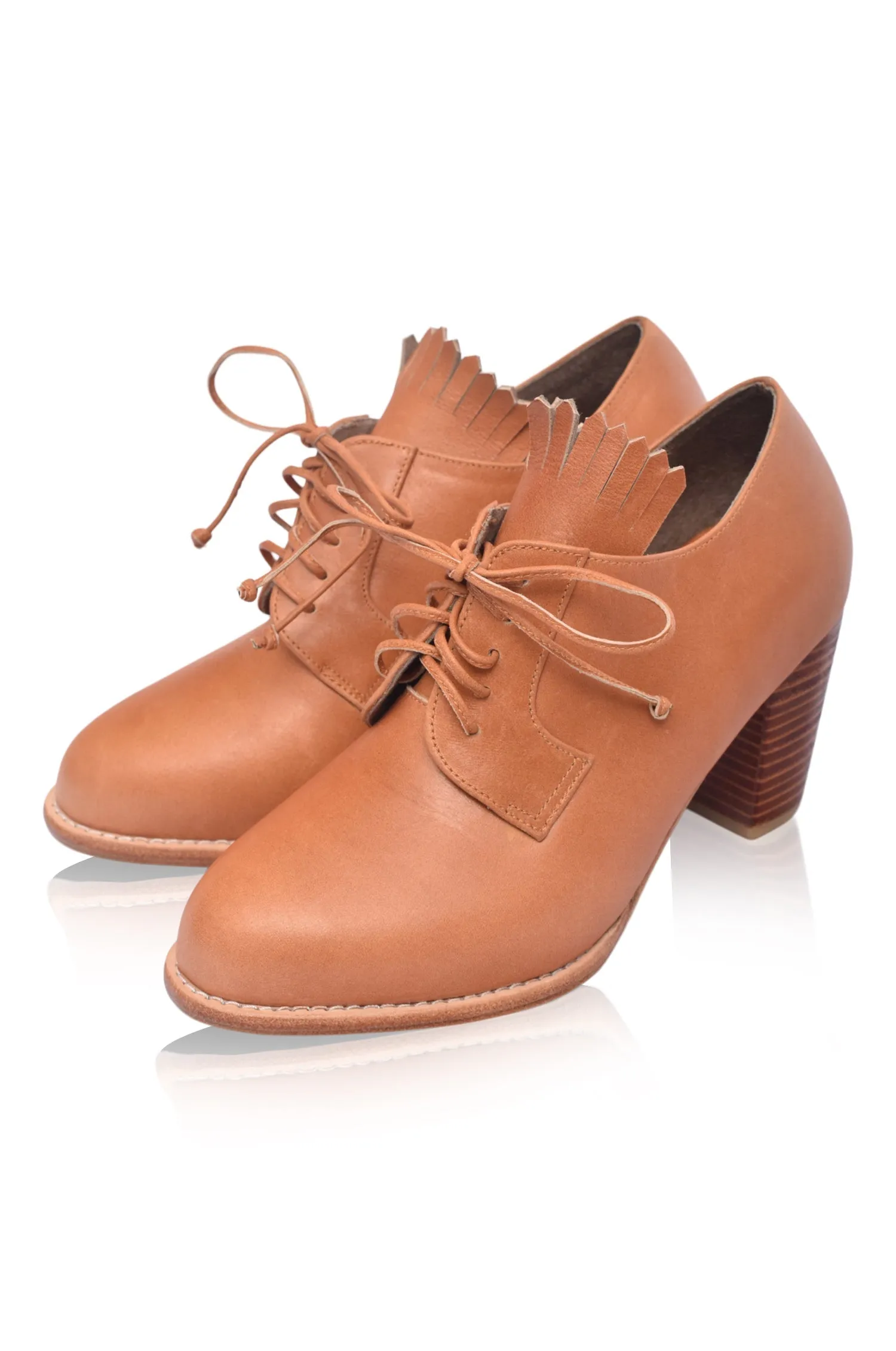 Lyon Lace-up Leather Oxfords (Sz. 6.5 & 8.5)