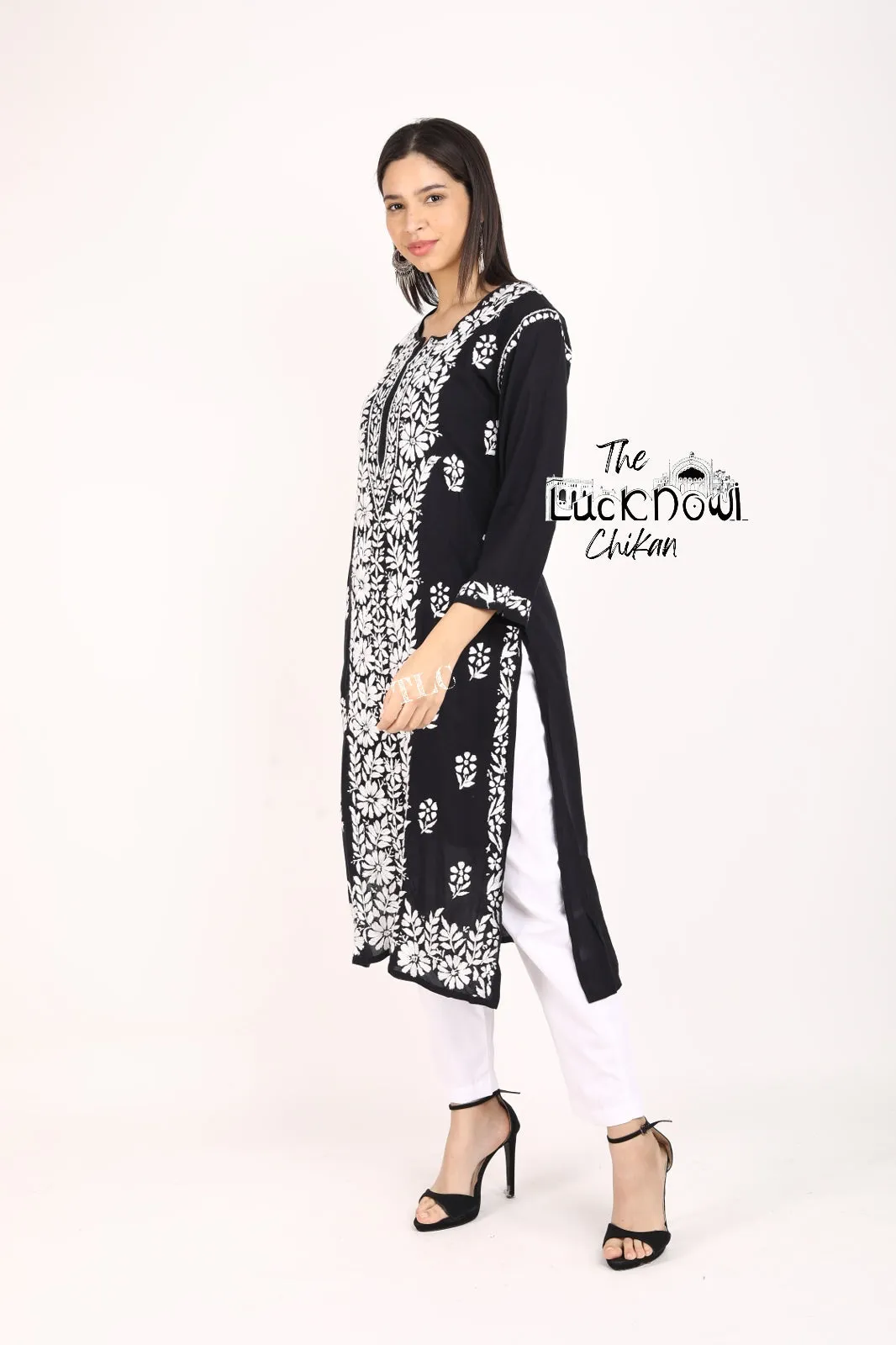 Nikhar Front Pannel Chikankari Kurti